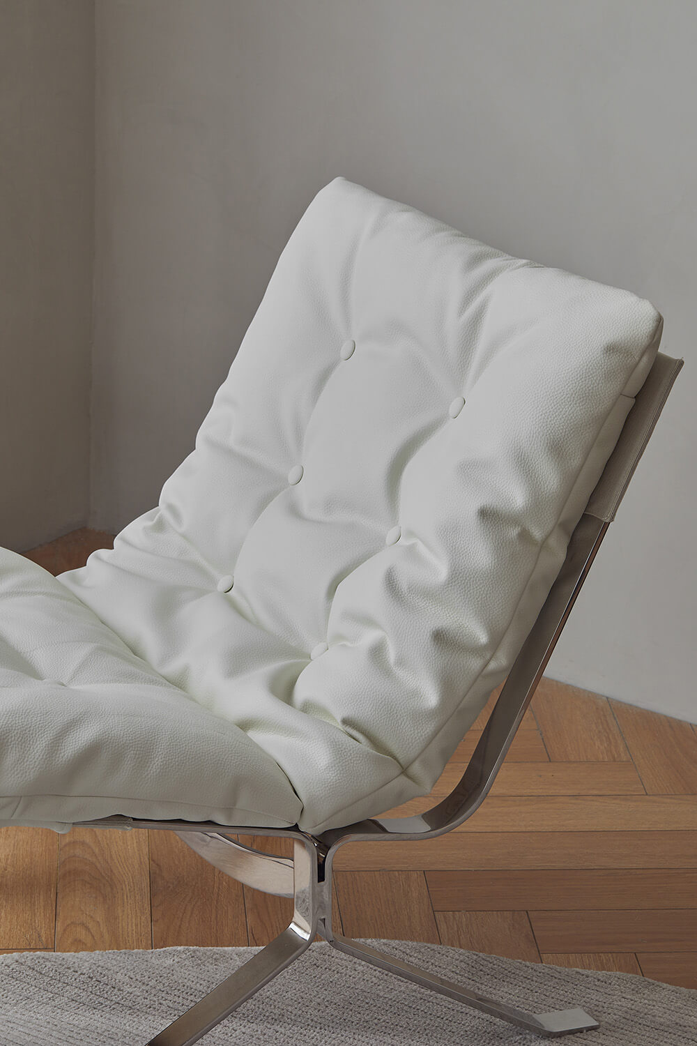 Omelette Lounge Chair